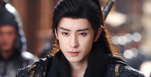 长胜配资 扫毒风暴爆了，我想说：但凡秦昊拉胯点，都压不住这群王炸配角